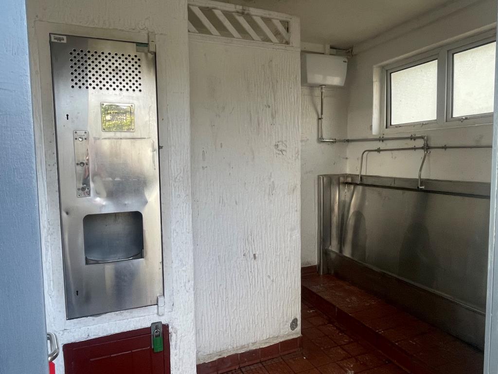 Lot: 140 - FORMER PUBLIC CONVENIENCES - Gents toilet cubicle